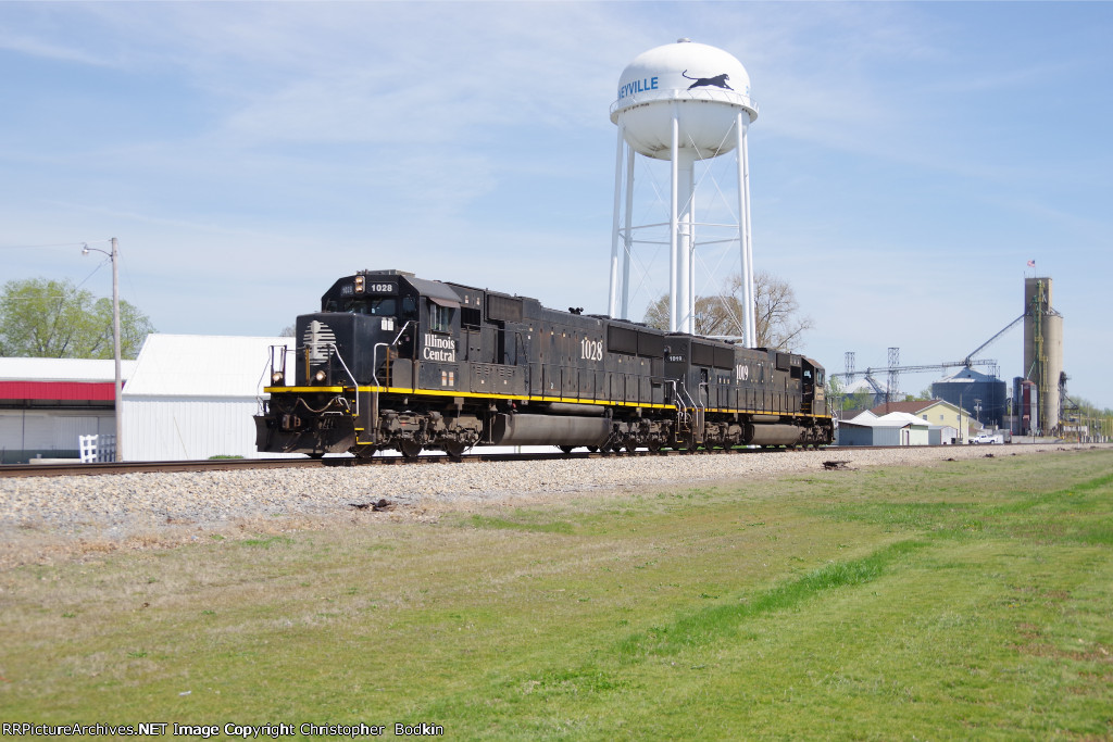 IC 1028